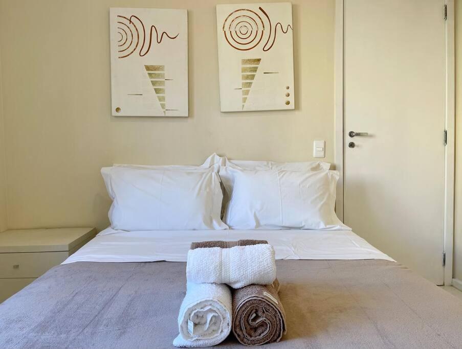 Pompeu Loureiro 99 - One Flat Apartment *