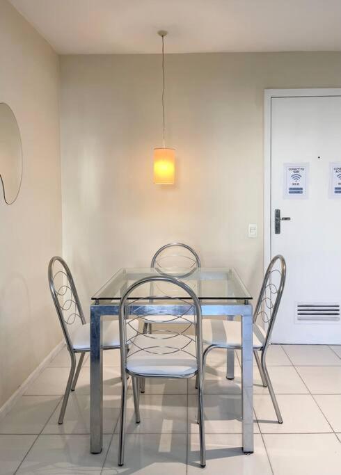 Pompeu Loureiro 99 - One Flat Apartment *